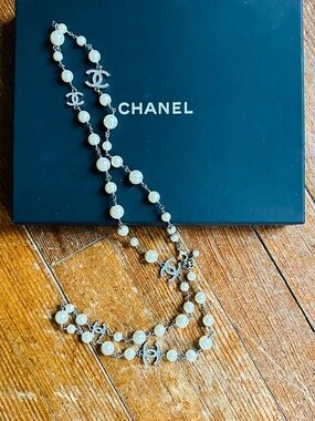 CHANEL Pearl and Silver CC Link Long Necklace